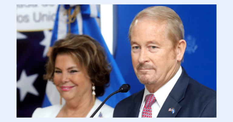 Donald Trump designa a Ronald Johnson como embajador de Estados Unidos en México